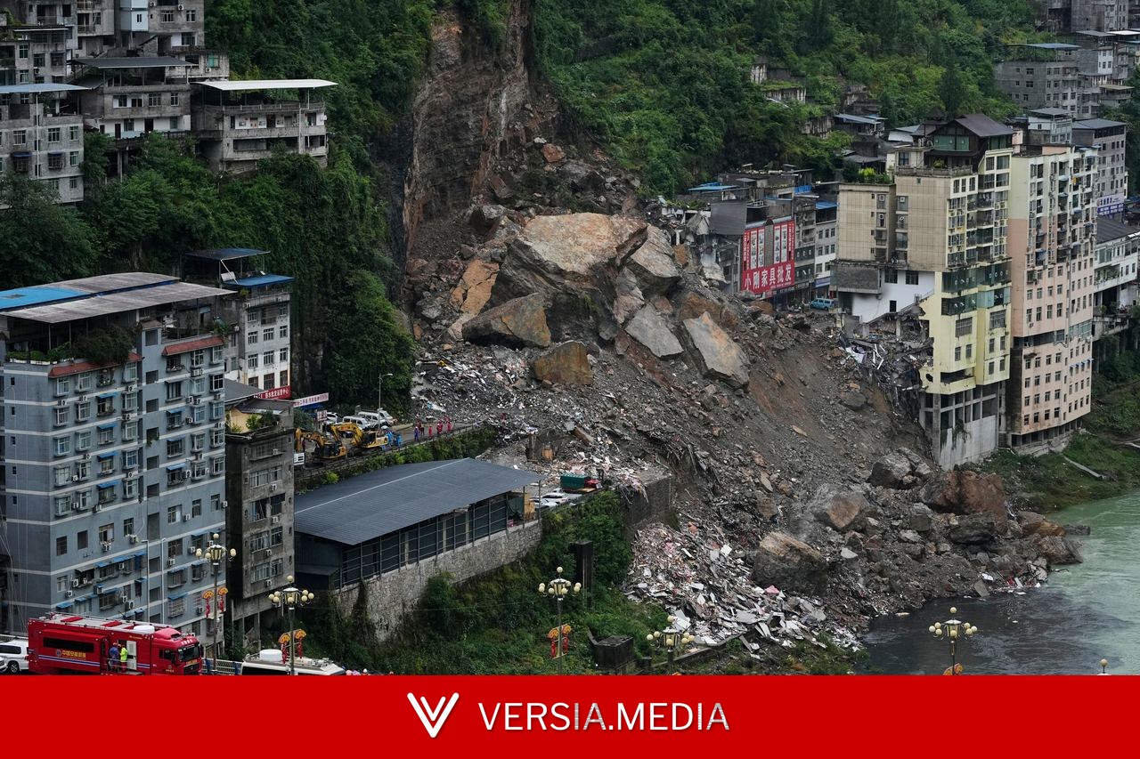 Deslizamento de terra deixa 8 mortos e 34 desaparecidos na China
