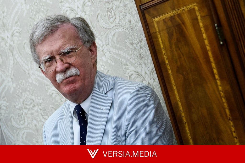 Ex-conselheiro e agora crítico de Trump, John Bolton admite ter retido documentos secretos