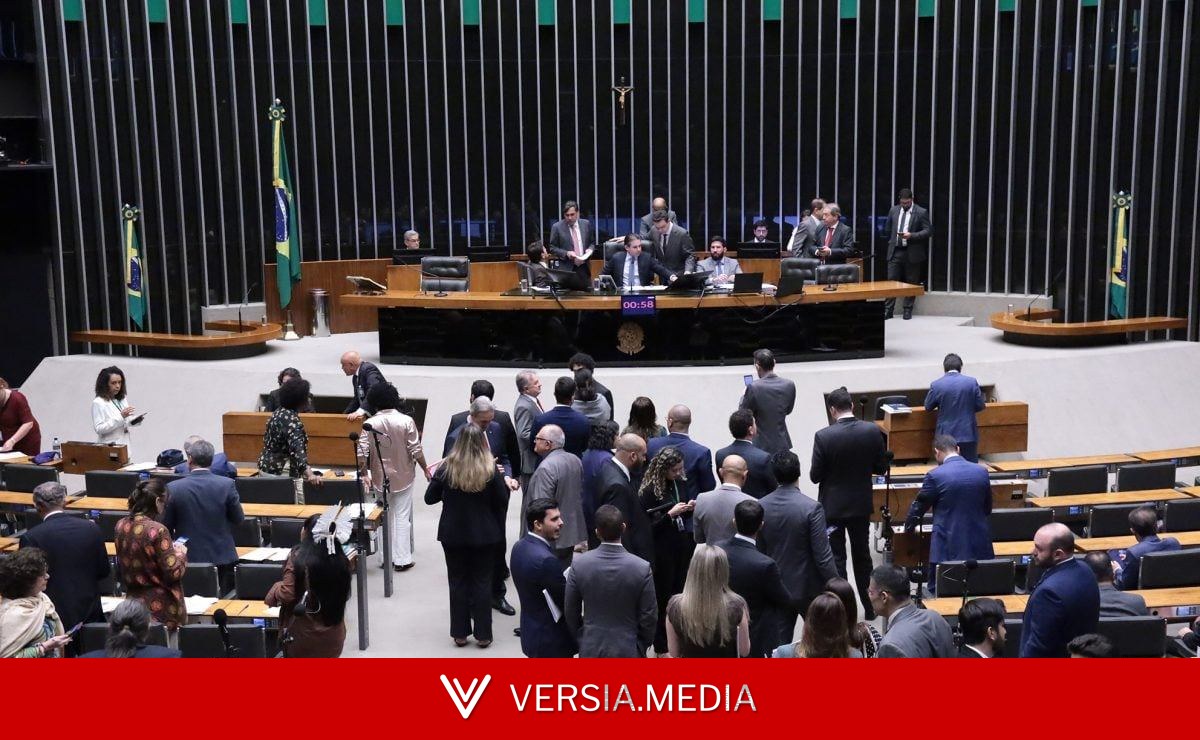 Câmara acelera tramitação do projeto que equipara misoginia a racismo