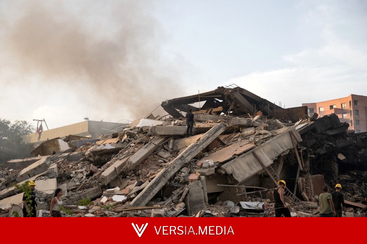 Mãe escava escombros em busca do filho após terremotos na Venezuela
