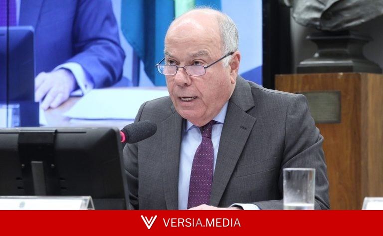 Deputados acionam a PGR contra chanceler por faltar a comissão