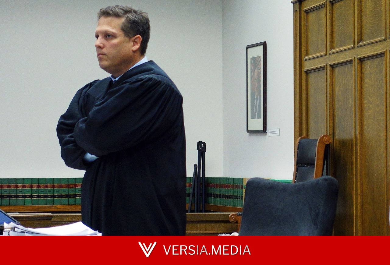 Demitido menos de uma hora após assumir, procurador contesta exoneração na Justiça dos EUA
